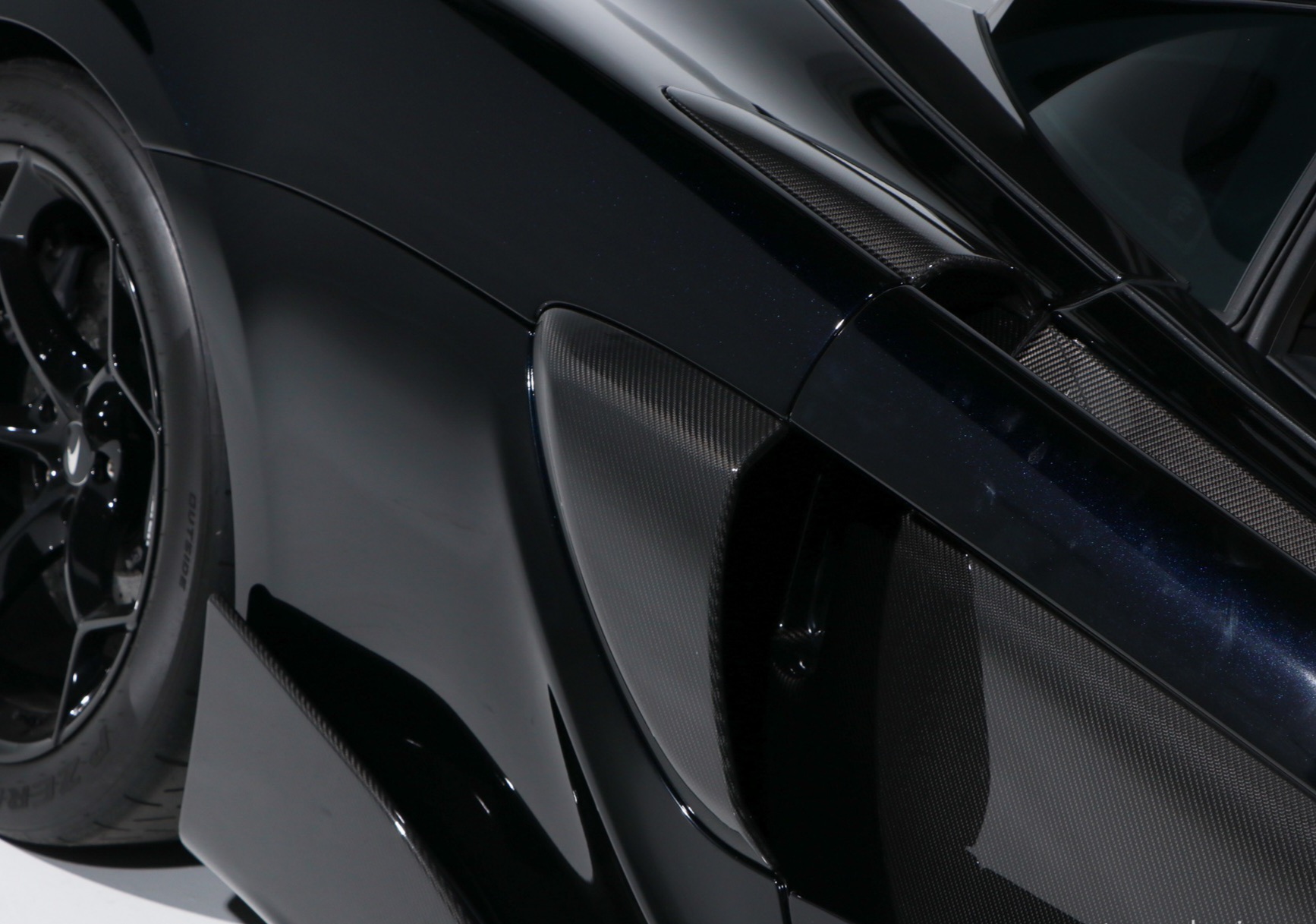 Used 2019 McLaren 600LT photo 12