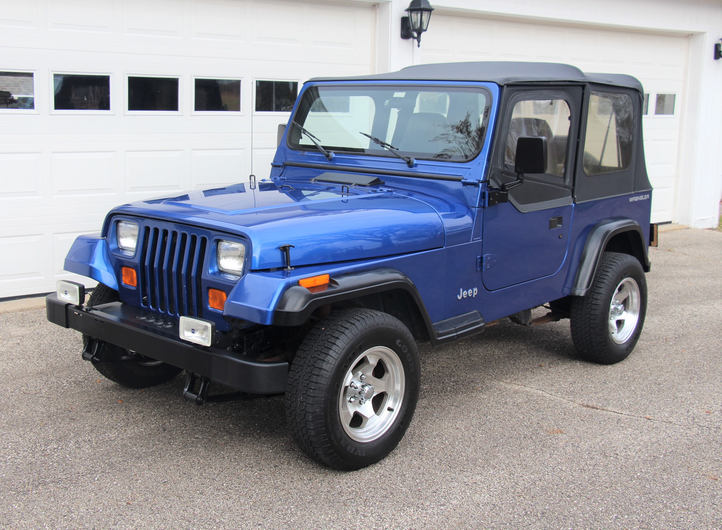 Used 1994 Jeep Wrangler for Sale (Test Drive at Home) - Kelley Blue Book