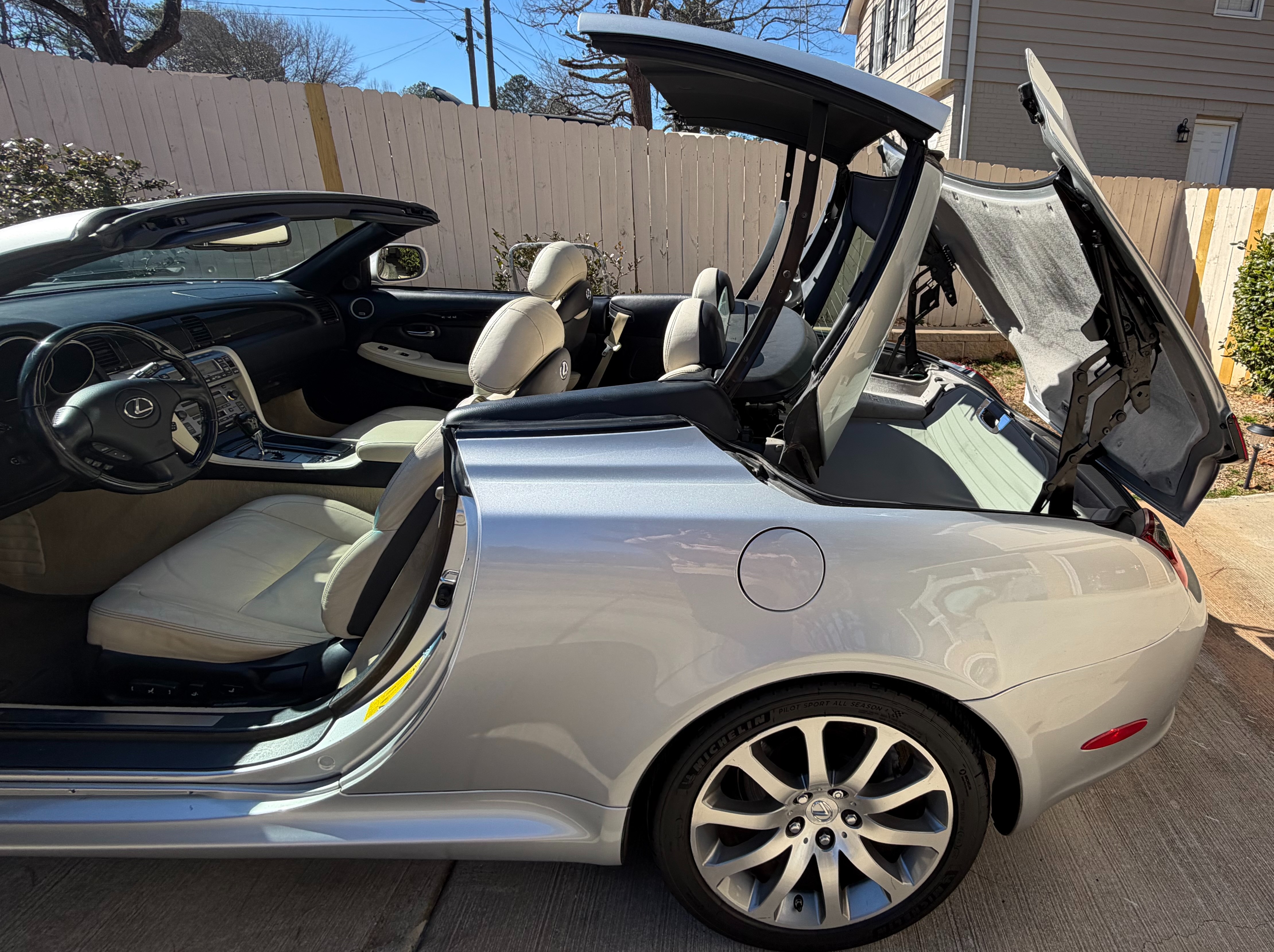 2009 Lexus SC 430 Convertible