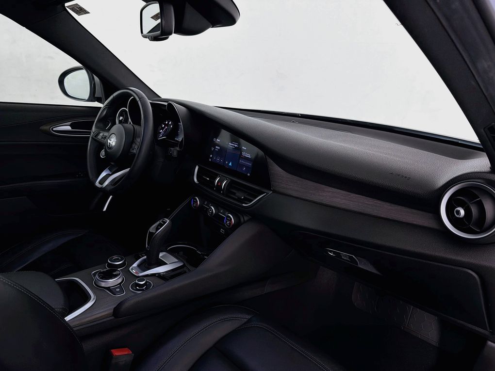 Used 2022 Alfa romeo Giulia Sedan