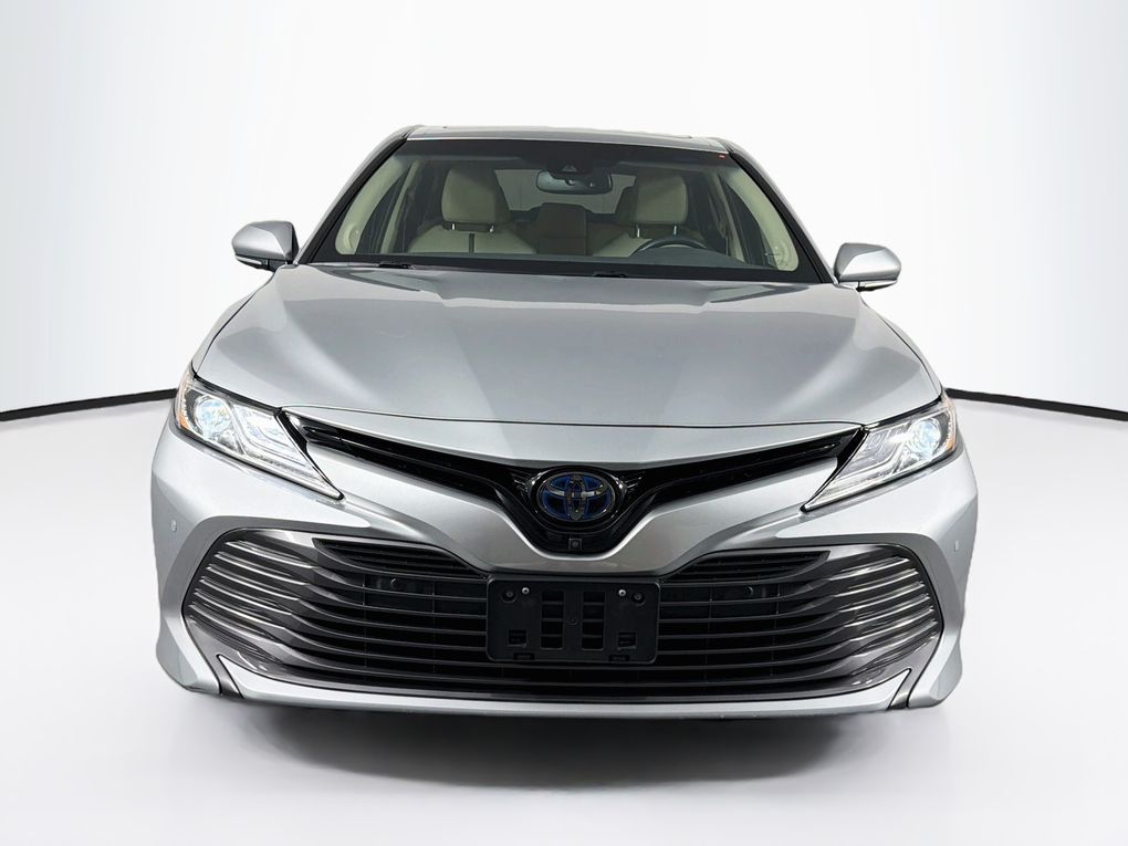 Used 2018 Toyota Camry Hybrid Sedan