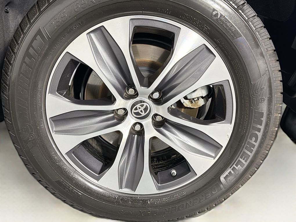 Used 2021 Toyota Highlander Hybrid SUV
