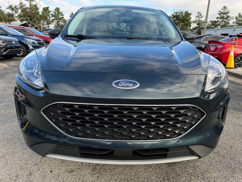 Used 2022 Ford Escape SE with VIN 1FMCU0G64NUB48868 for sale in Saint Augustine, FL