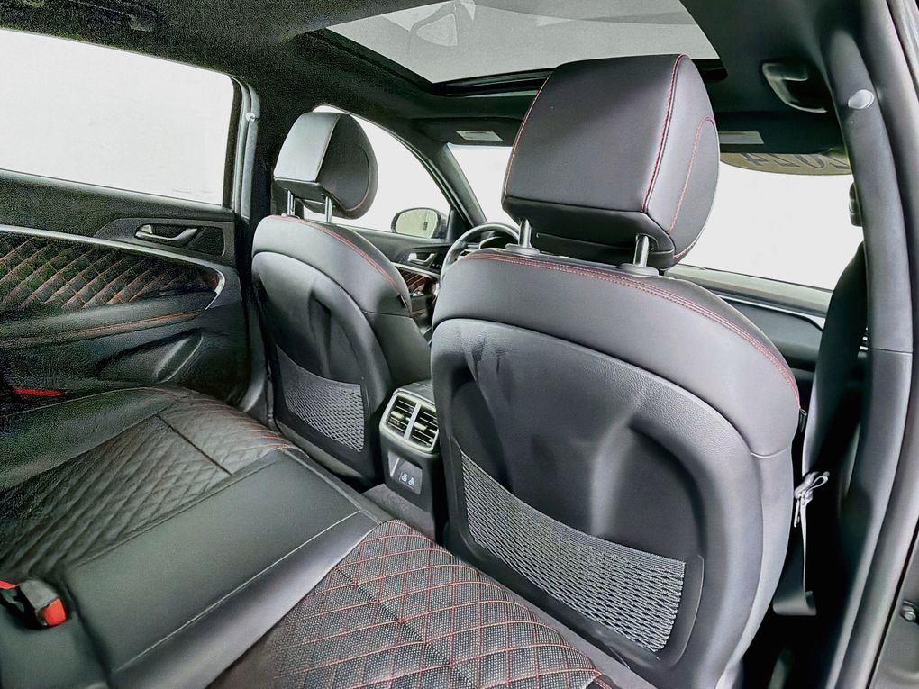 Used 2024 Genesis G70 Sedan
