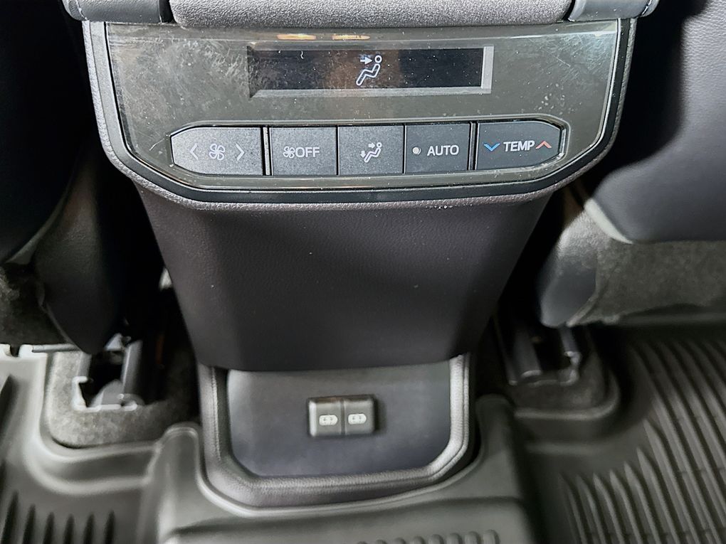 Used 2023 Toyota Highlander SUV