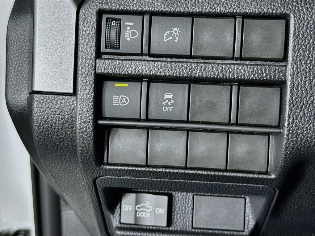 2025 Toyota Tacoma TRD Sport - Photo 14