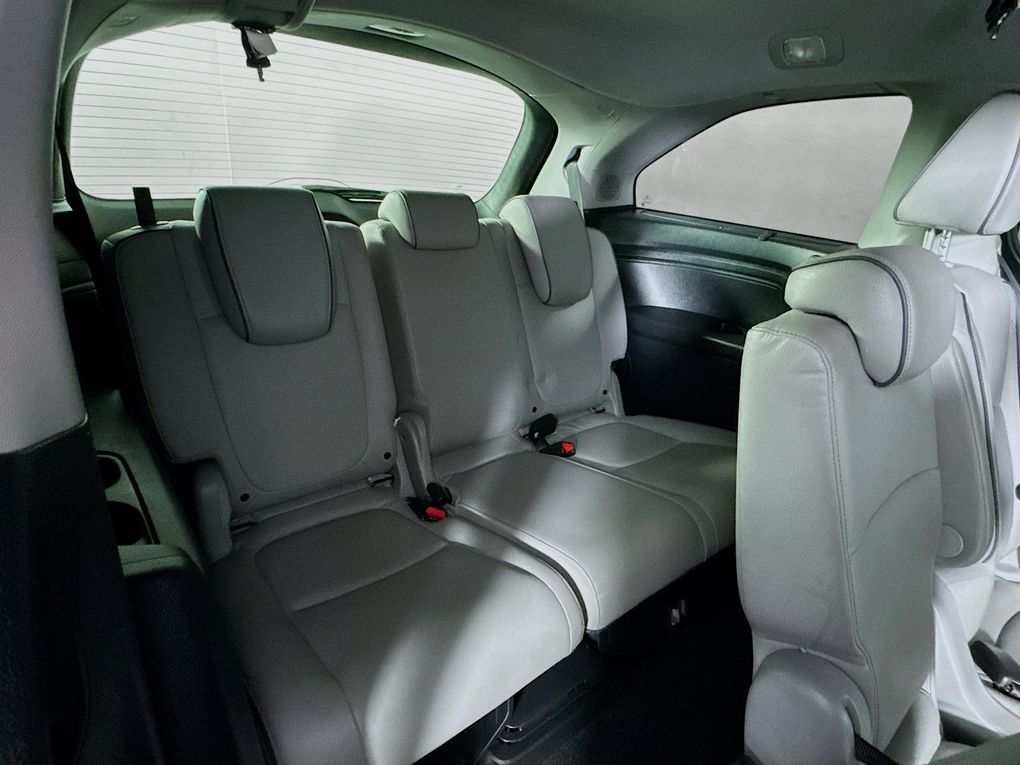 Used 2024 Honda Odyssey Van
