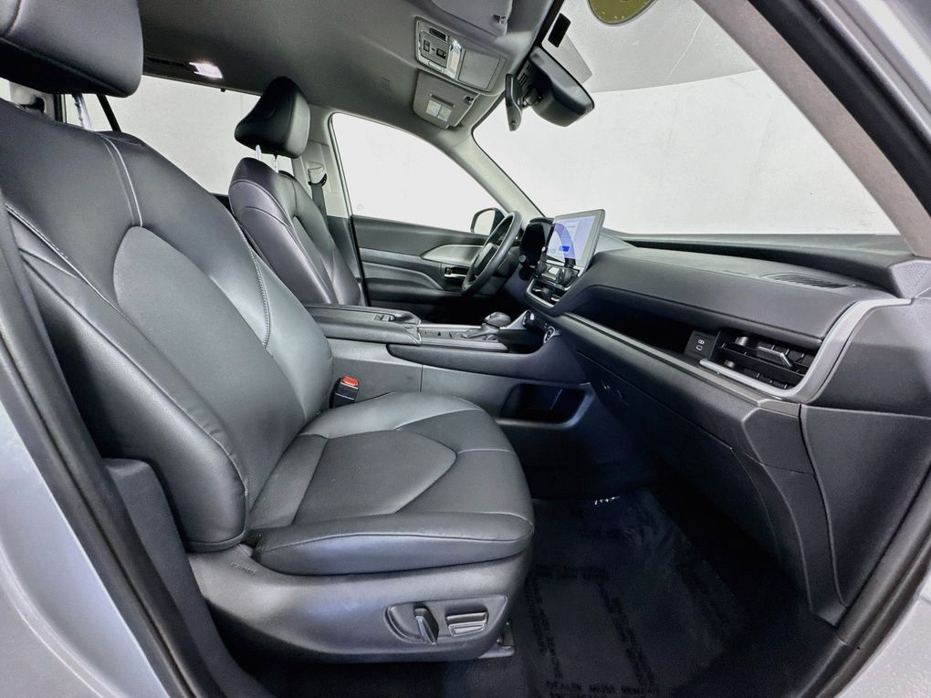 Used 2025 Toyota Grand Highlander SUV