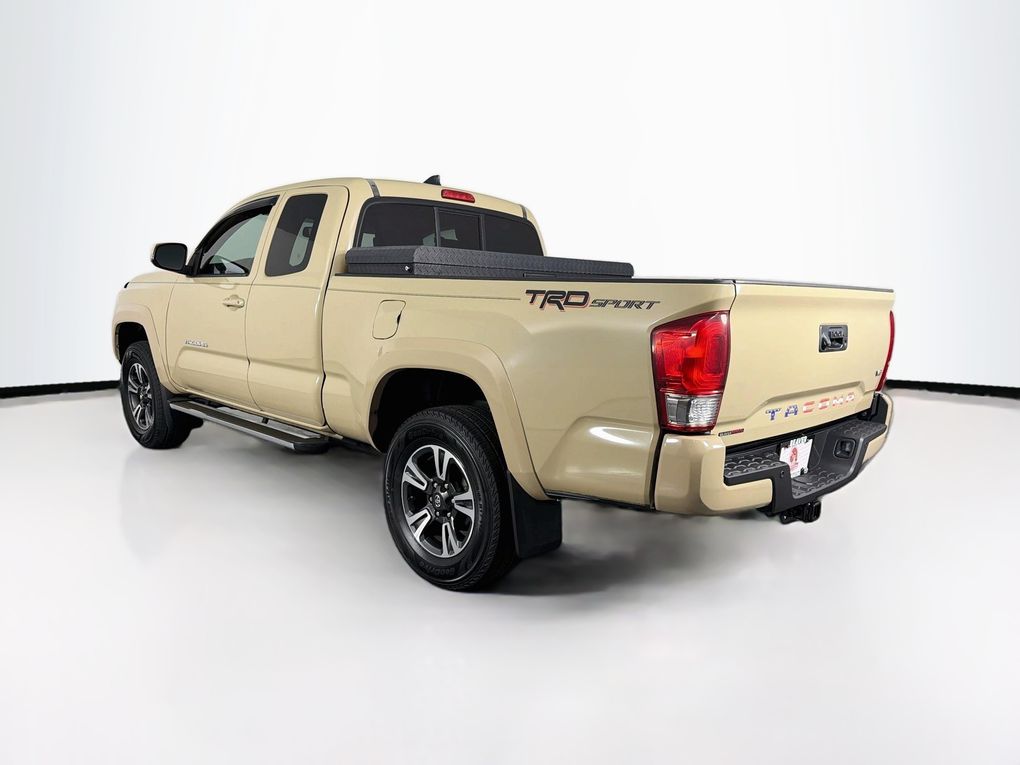 Used 2016 Toyota Tacoma Truck