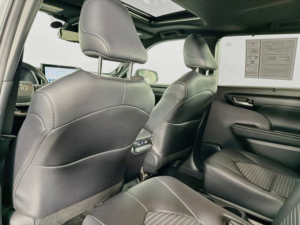 Used 2024 Toyota Highlander SUV