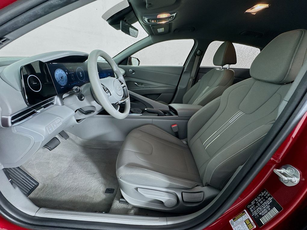 Used 2024 Hyundai Elantra Sedan
