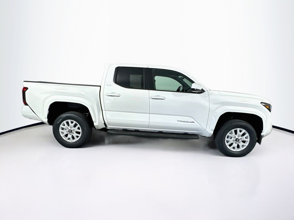 2026 Toyota Tacoma SR5 - Photo 10