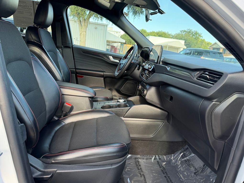 Used 2025 Ford Escape SUV