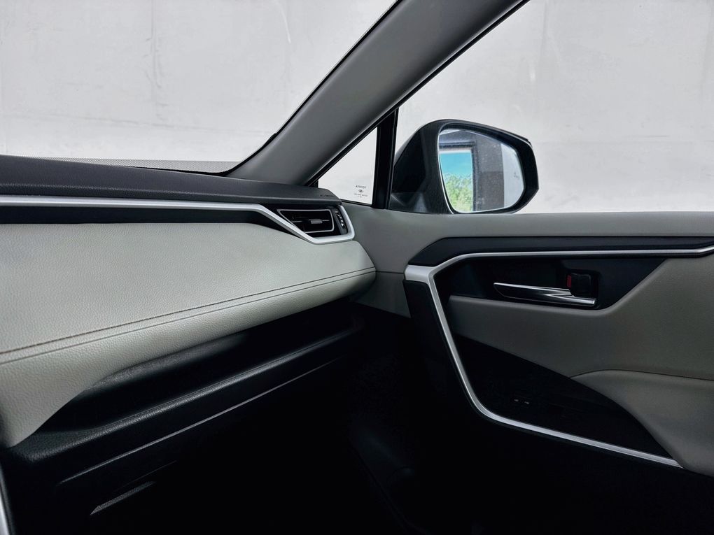 Used 2021 Toyota RAV4 SUV