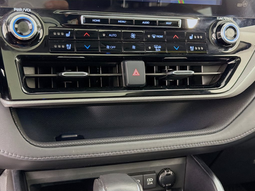 Used 2021 Toyota Highlander SUV