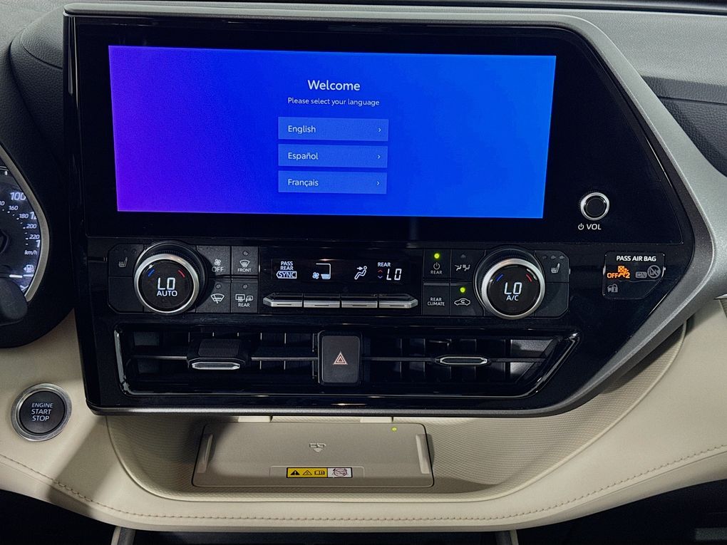 Used 2025 Toyota Highlander SUV
