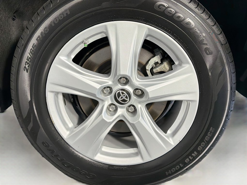 Used 2023 Toyota Highlander SUV