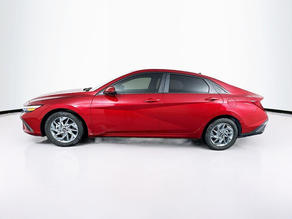 Used 2024 Hyundai Elantra Sedan