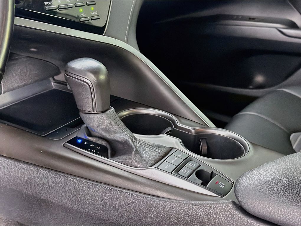 Used 2021 Toyota Camry Hybrid Sedan