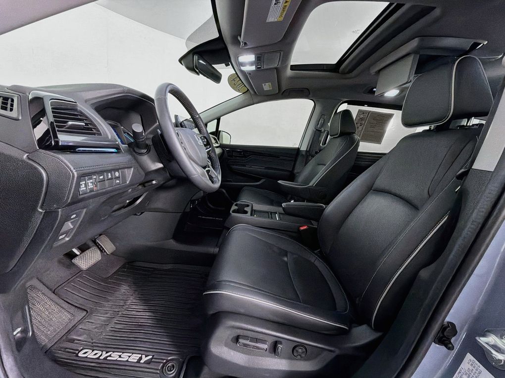 Used 2024 Honda Odyssey Van