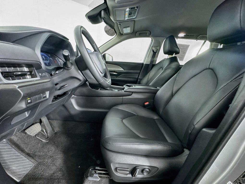 Used 2024 Toyota Grand Highlander SUV