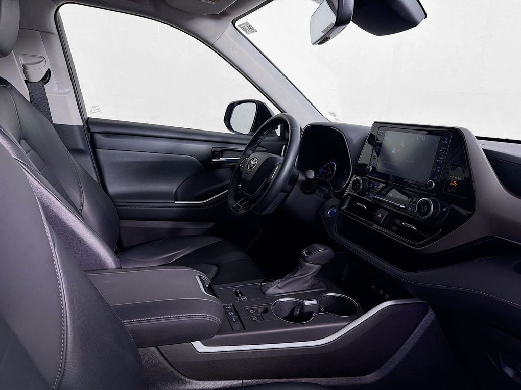 Used 2021 Toyota Highlander Hybrid SUV