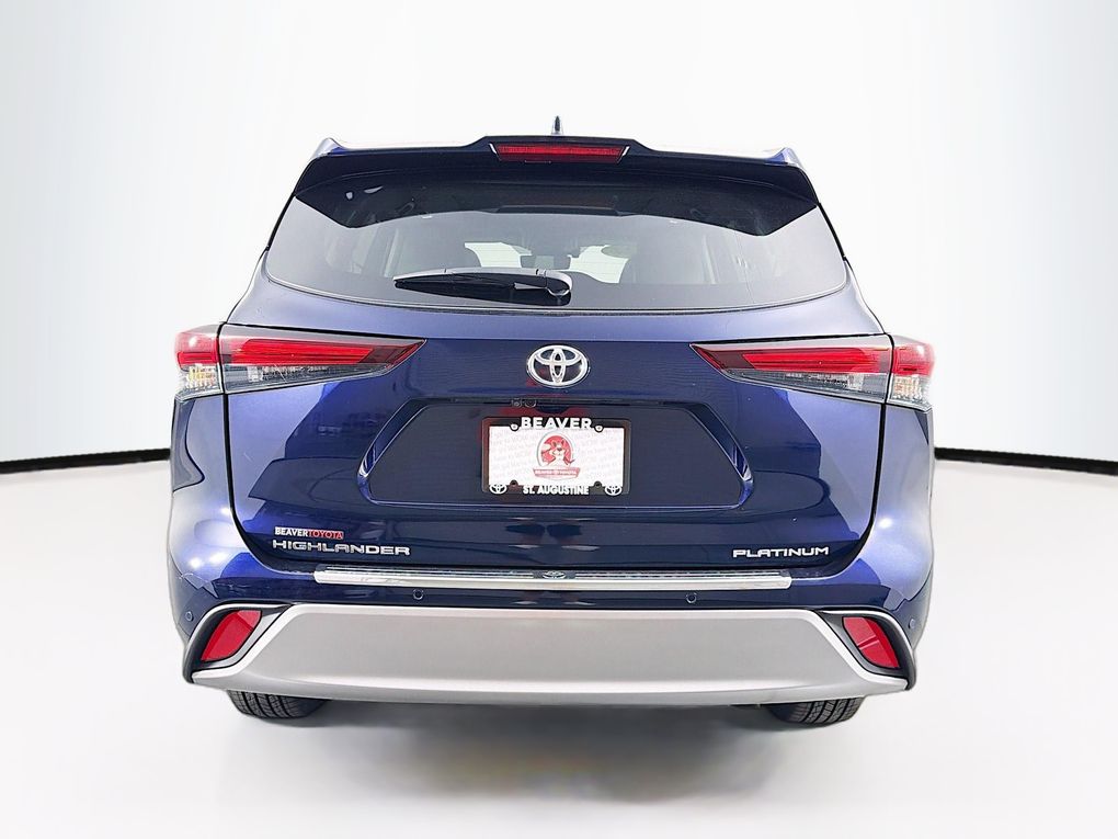 Used 2024 Toyota Highlander SUV
