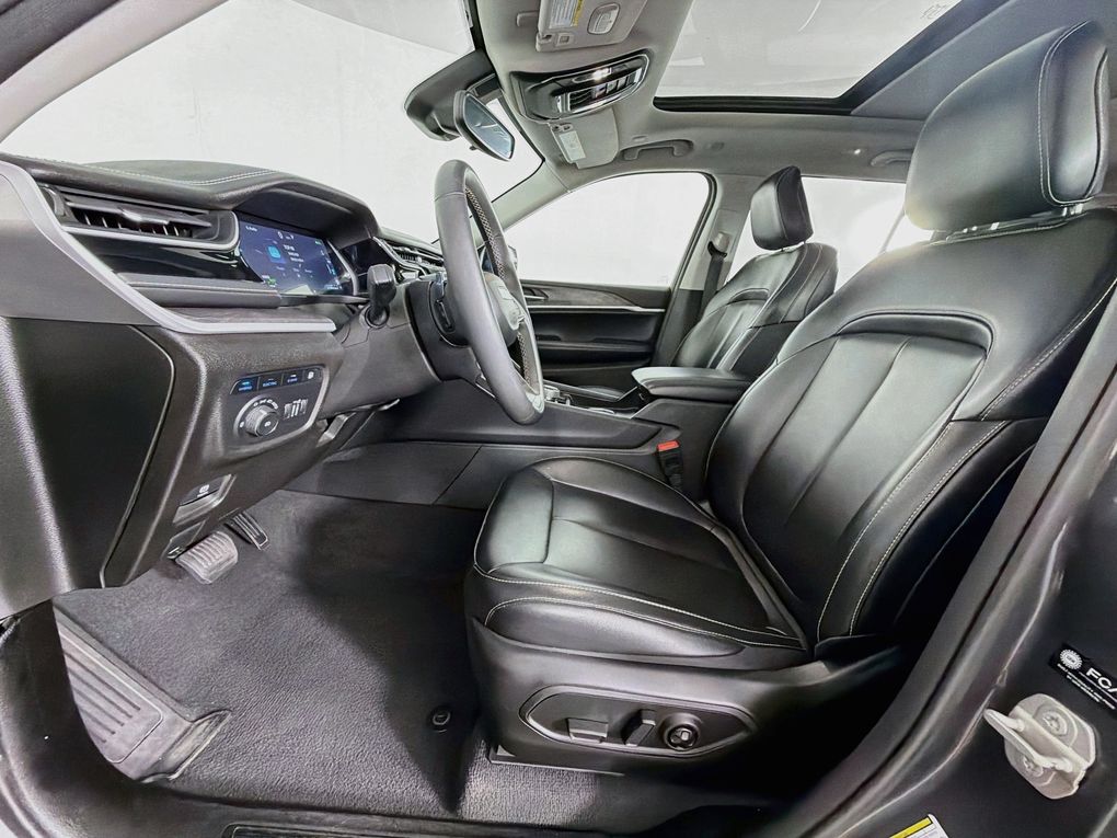 Used 2024 Jeep Grand Cherokee SUV