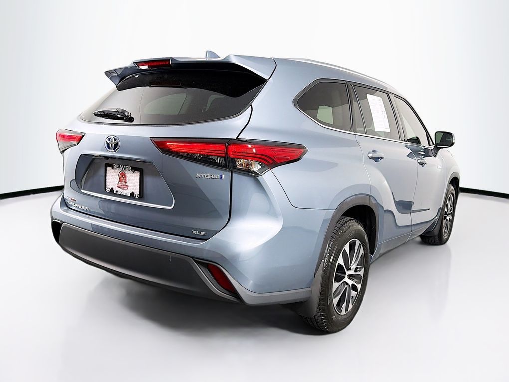 Used 2021 Toyota Highlander Hybrid SUV