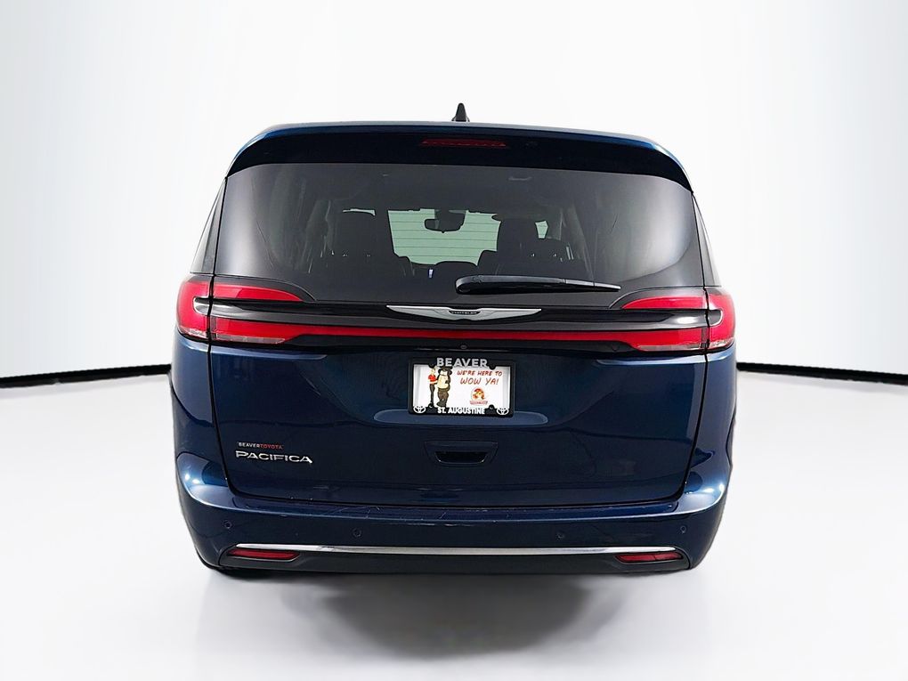 Used 2023 Chrysler Pacifica Van