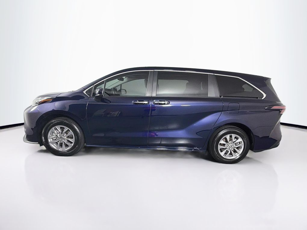 Used 2025 Toyota Sienna Van
