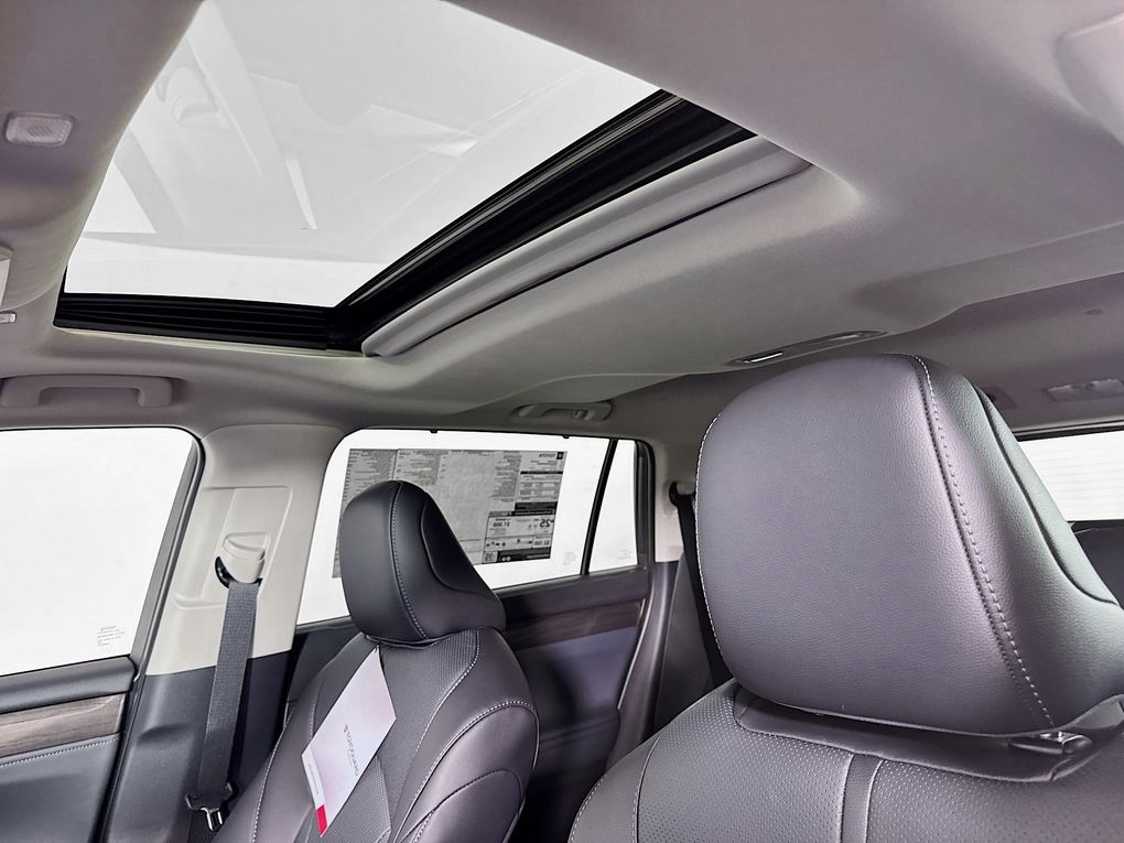 Used 2025 Toyota Highlander SUV