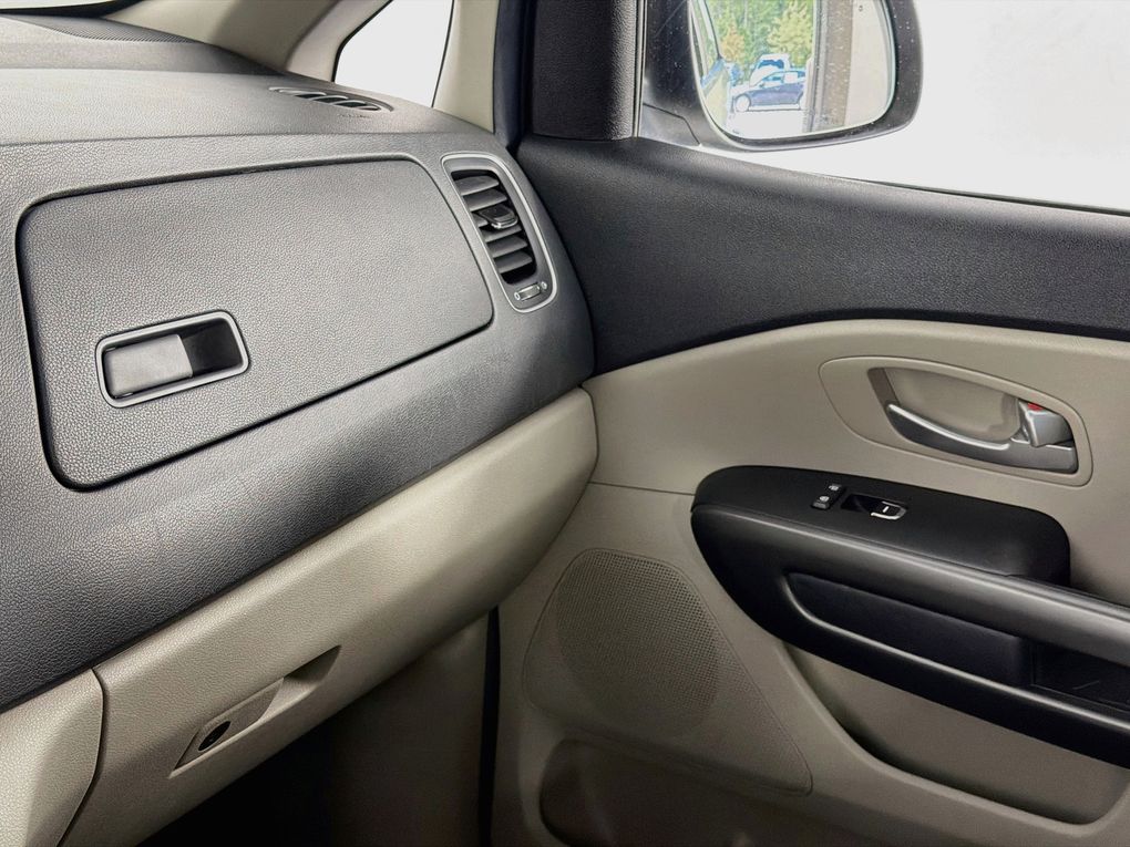 Used 2021 Kia Sedona Van