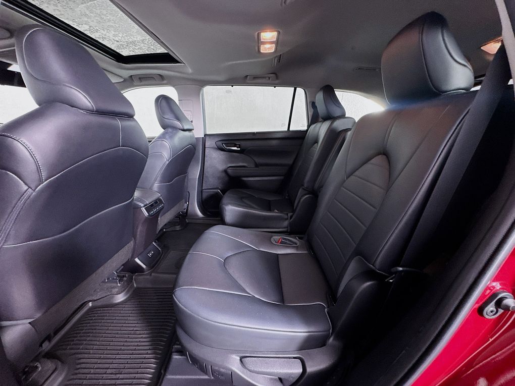 Used 2023 Toyota Highlander SUV