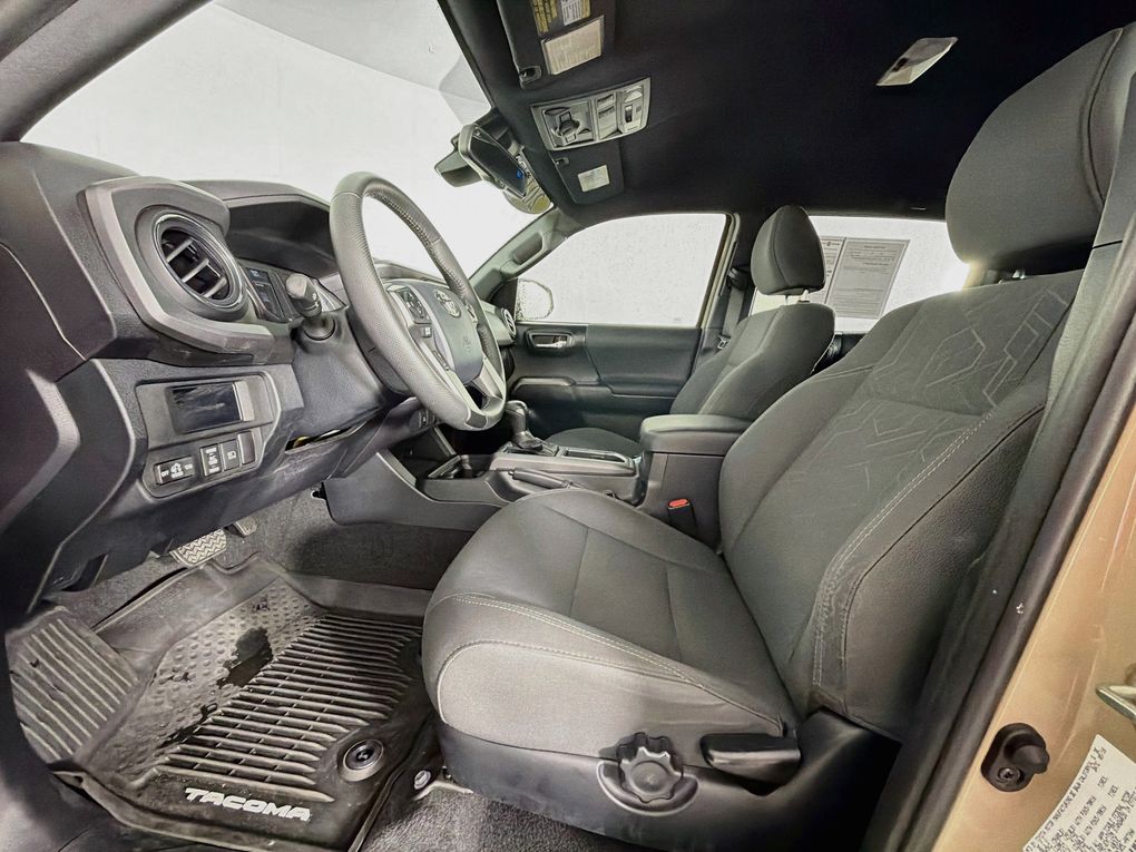 Used 2018 Toyota Tacoma Truck
