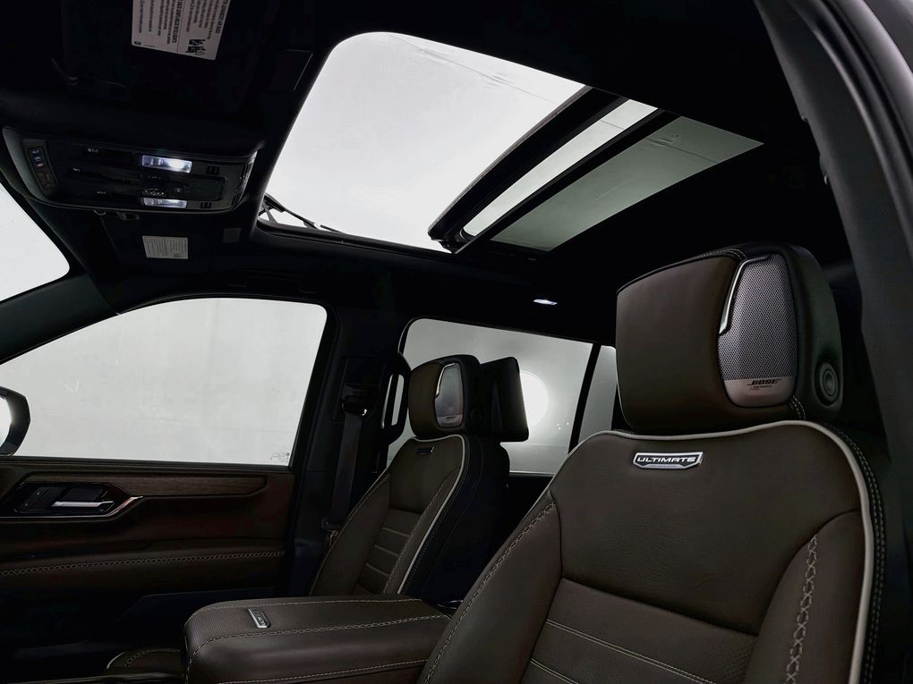 Used 2025 GMC Yukon XL SUV
