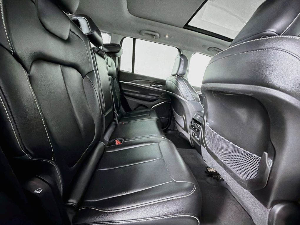 Used 2024 Jeep Grand Cherokee SUV