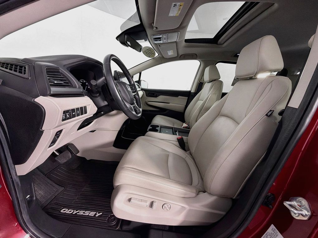 Used 2025 Honda Odyssey Van