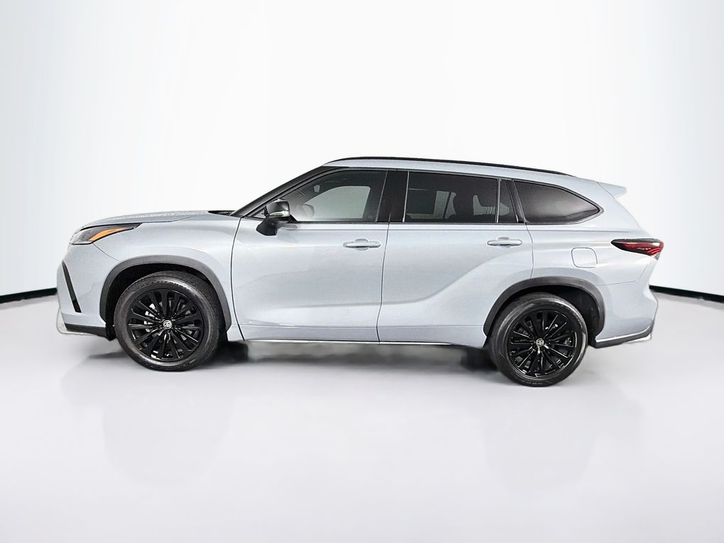 Used 2025 Toyota Highlander SUV
