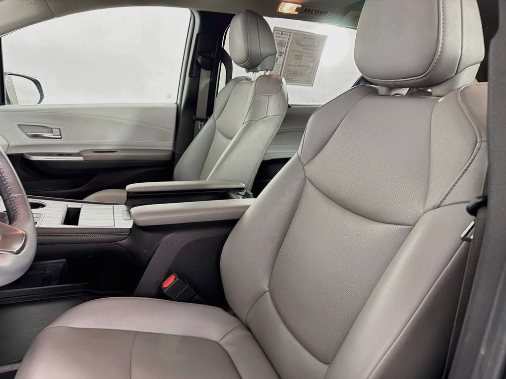 Used 2025 Toyota Sienna Van