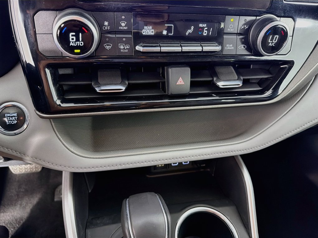 Used 2023 Toyota Highlander SUV