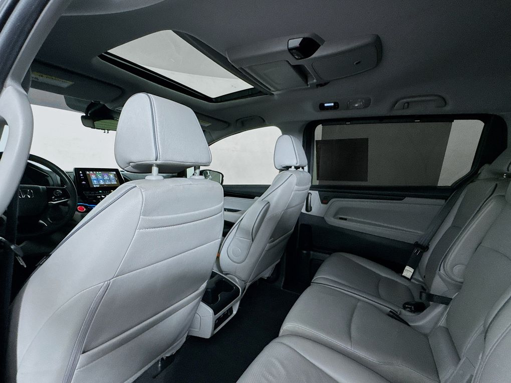 Used 2024 Honda Odyssey Van