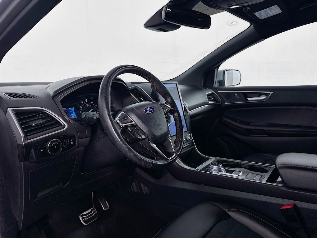 Used 2024 Ford Edge SUV