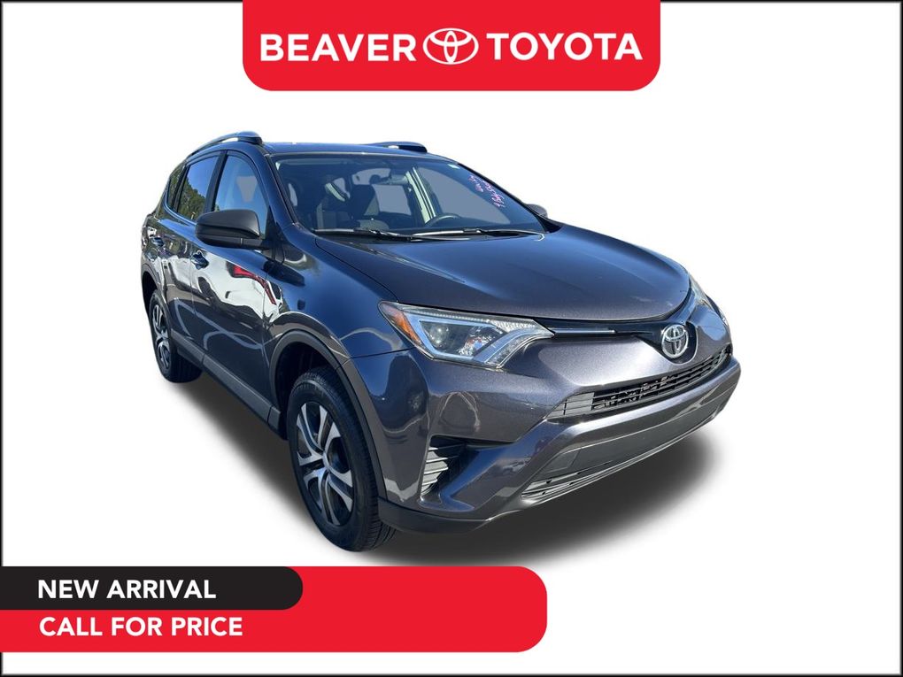 2016 Toyota RAV4 LE's photo