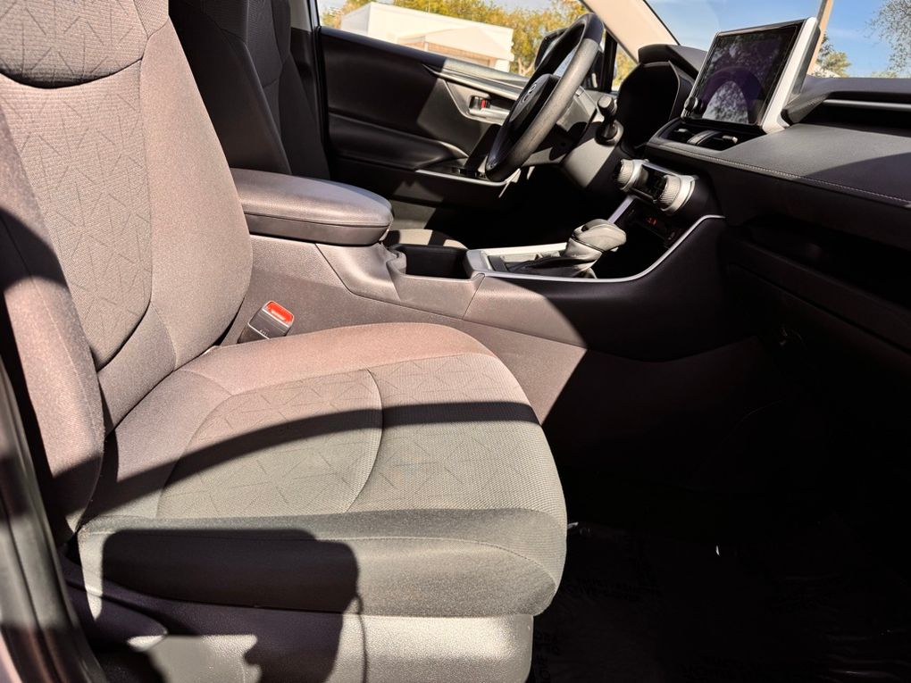 Used 2024 Toyota RAV4 SUV