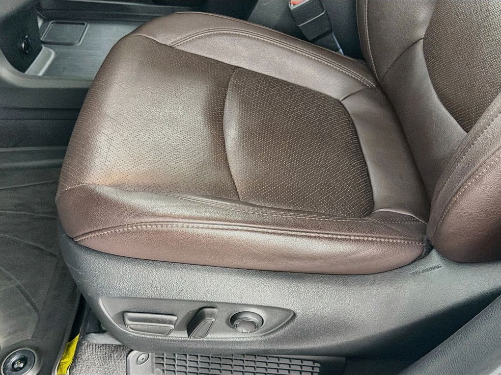 Used 2023 Toyota Sienna Van