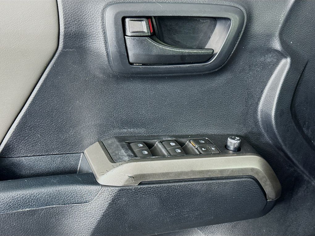 Used 2018 Toyota Tacoma Truck
