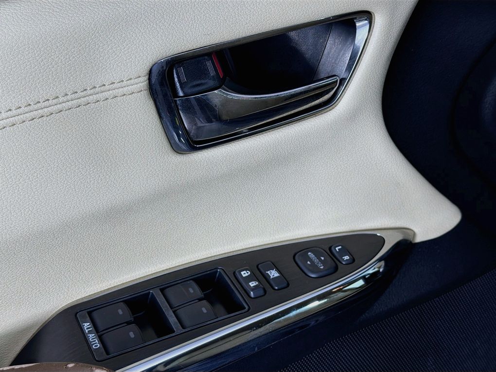 Used 2016 Toyota Avalon Sedan