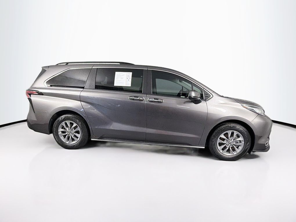 Used 2023 Toyota Sienna Van