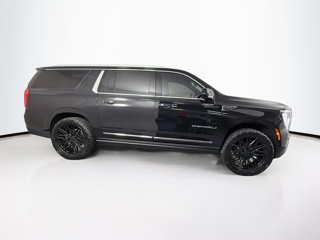 Used 2025 GMC Yukon XL SUV